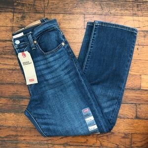 Levi’s Wedgie Straight Jeans